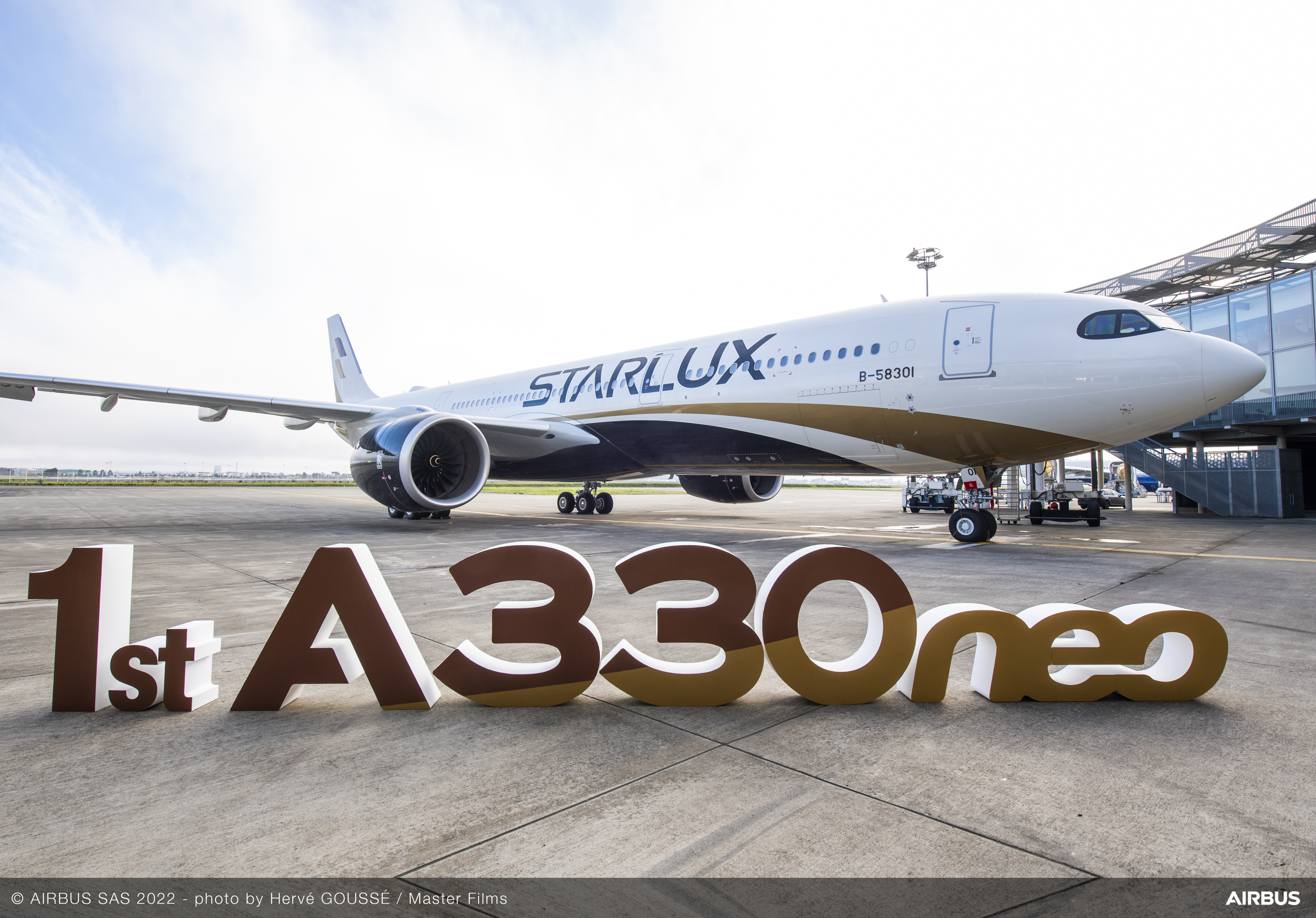 ScaleModelStore.com :: JC Wings 1:400 - EW4339001 - Starlux